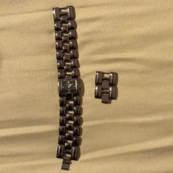 Watch - Picture 4 of 4